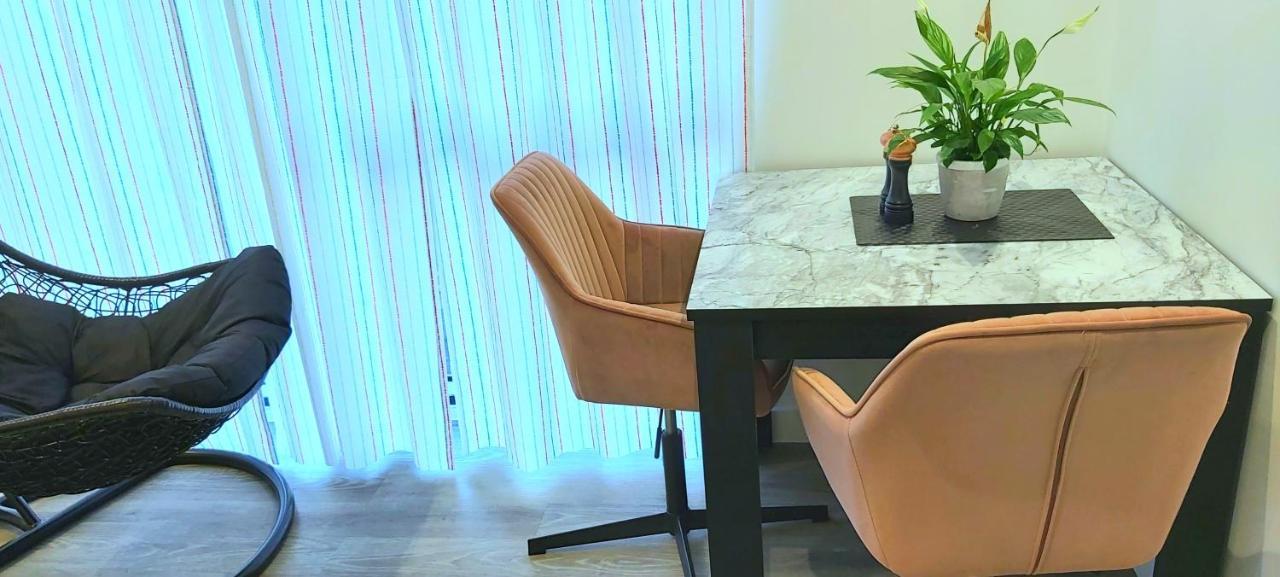 Great Studio Apartments - Netflix, Wifi, Digital Tv Sheffield Extérieur photo