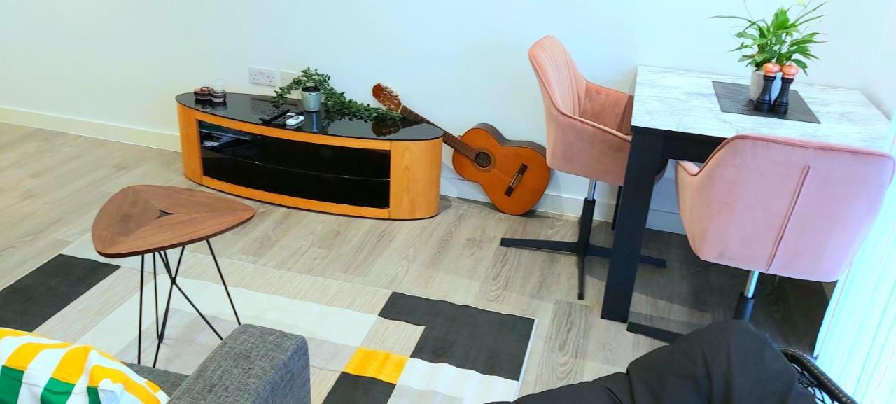 Great Studio Apartments - Netflix, Wifi, Digital Tv Sheffield Extérieur photo