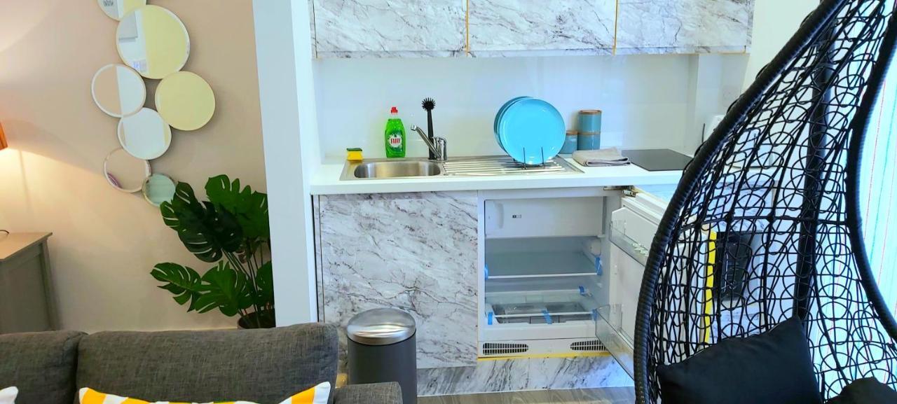 Great Studio Apartments - Netflix, Wifi, Digital Tv Sheffield Extérieur photo
