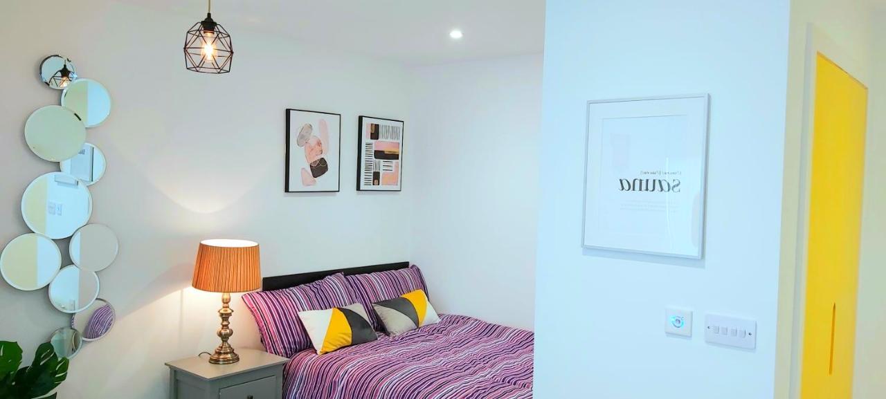 Great Studio Apartments - Netflix, Wifi, Digital Tv Sheffield Extérieur photo