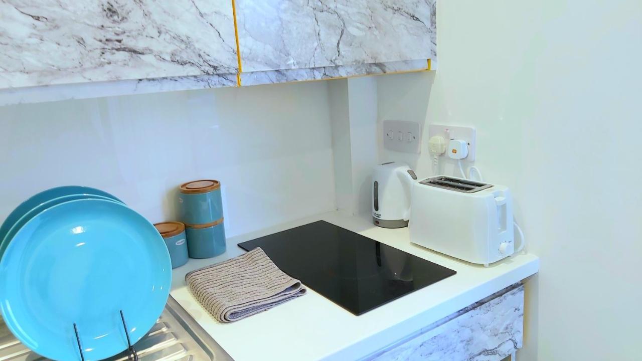 Great Studio Apartments - Netflix, Wifi, Digital Tv Sheffield Extérieur photo